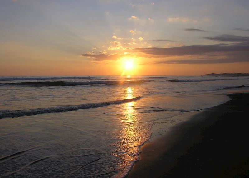 Pacific Sunset, Manuel Antonio