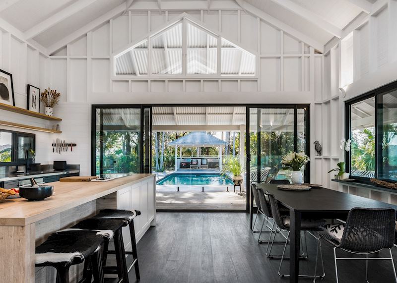 Aja, Byron Bay