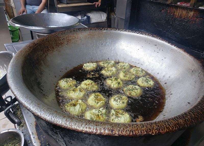 Bellies en Route food stall