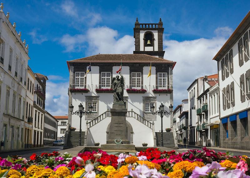 travel to azores from lisbon City hall, Ponta Delgada, São Miguel