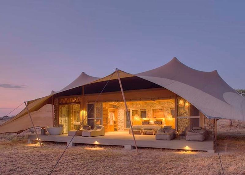 Namiri Plains tent at dawn