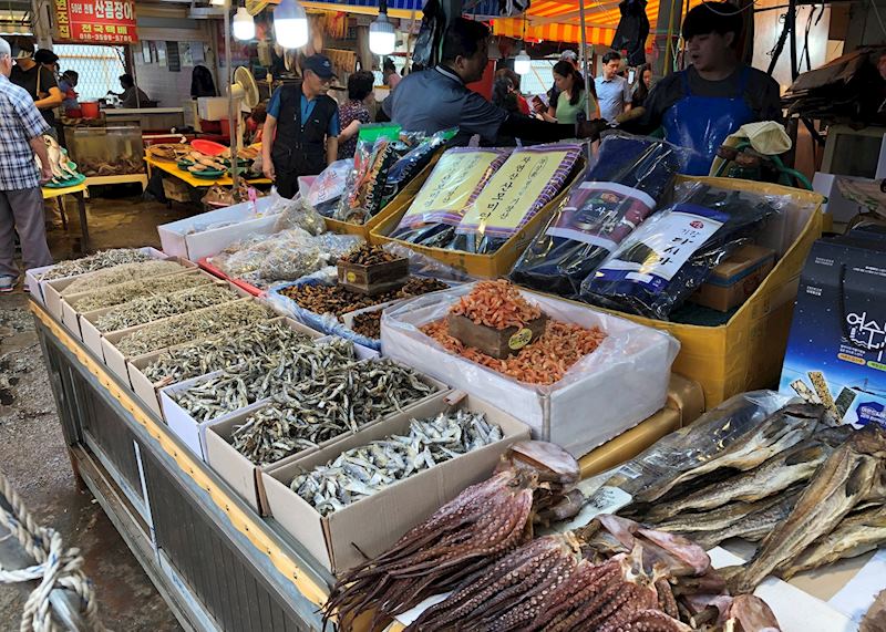 Jagalchi fish market