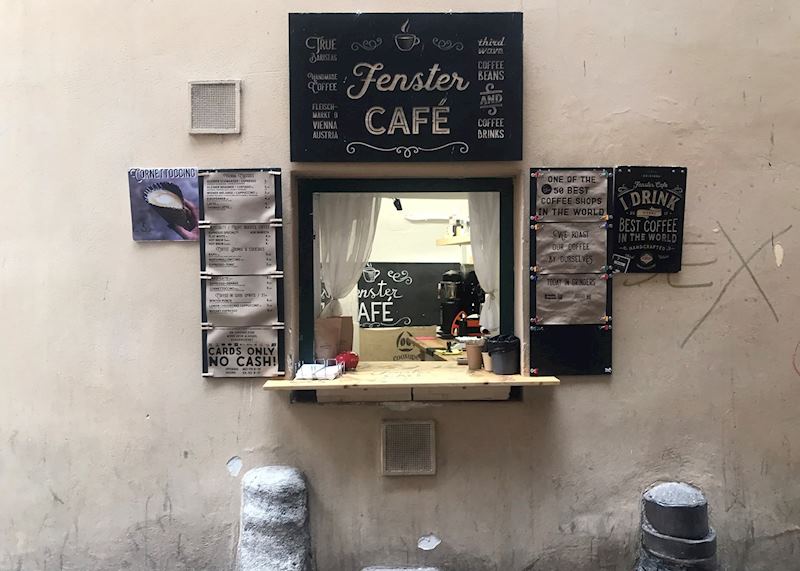 Grab and go coffeehouse, Vienna