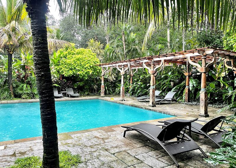 Indian Summer House pool