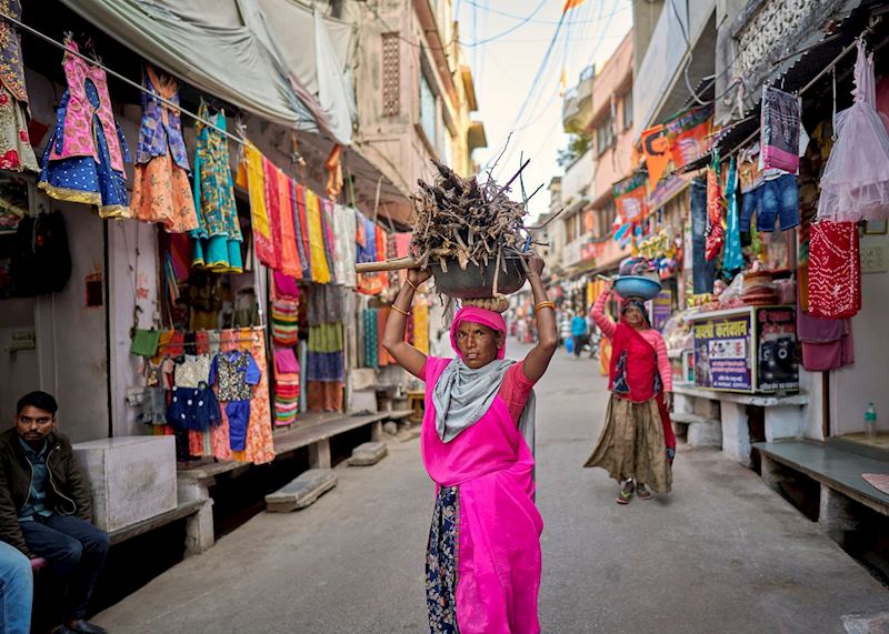 A walk through the village at Deogarh