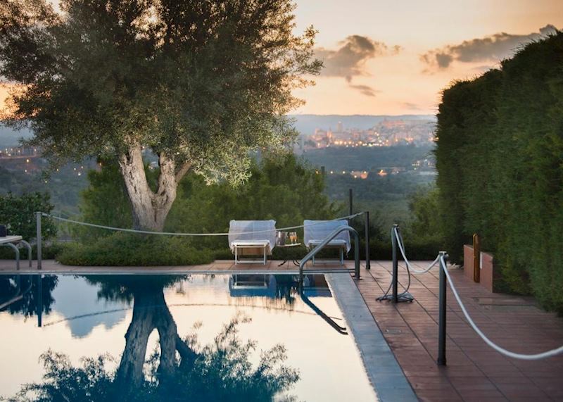 Swimming pool at Villa Favorita, Noto