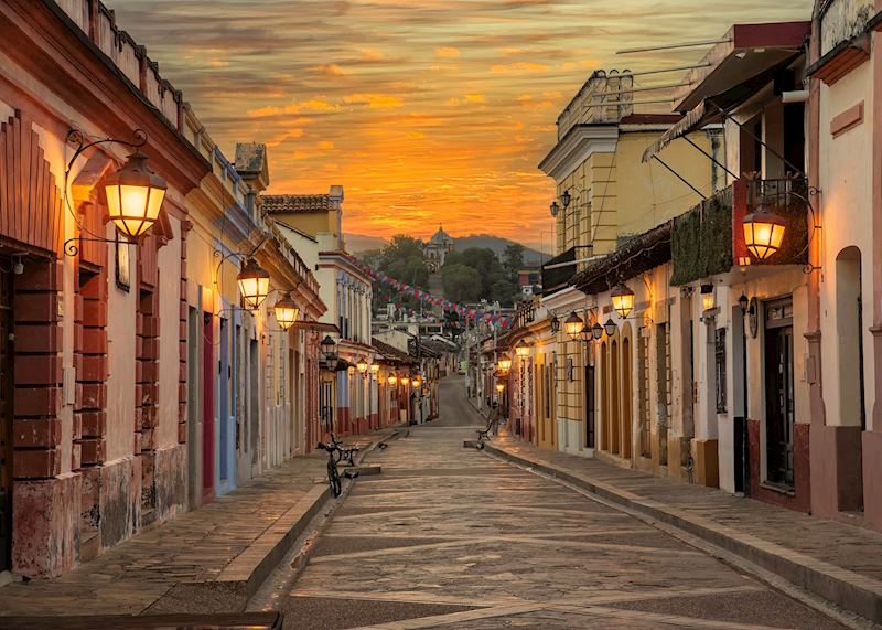 Street at dusk in San Cristóbal de las Casas