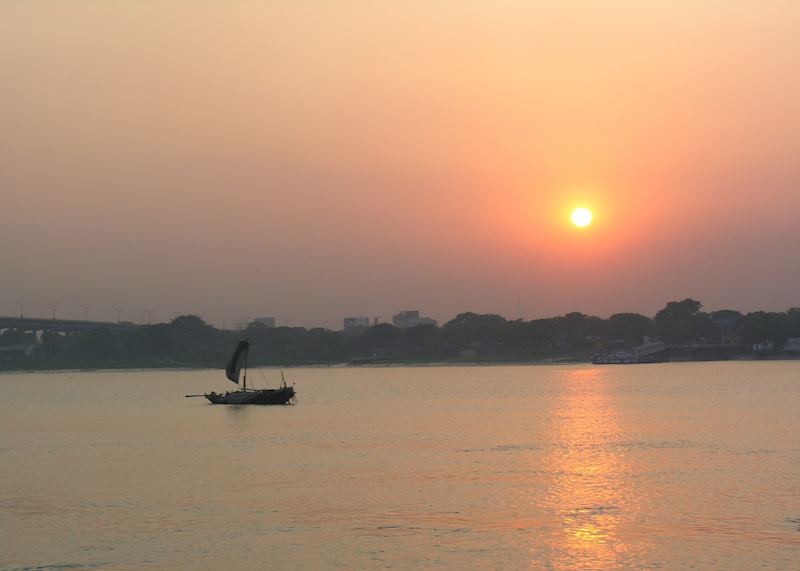 Hugli River at sunset, Calcutta