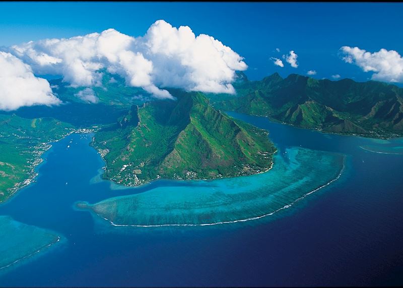 Cooks Bay and Opunohu Bay, Moorea