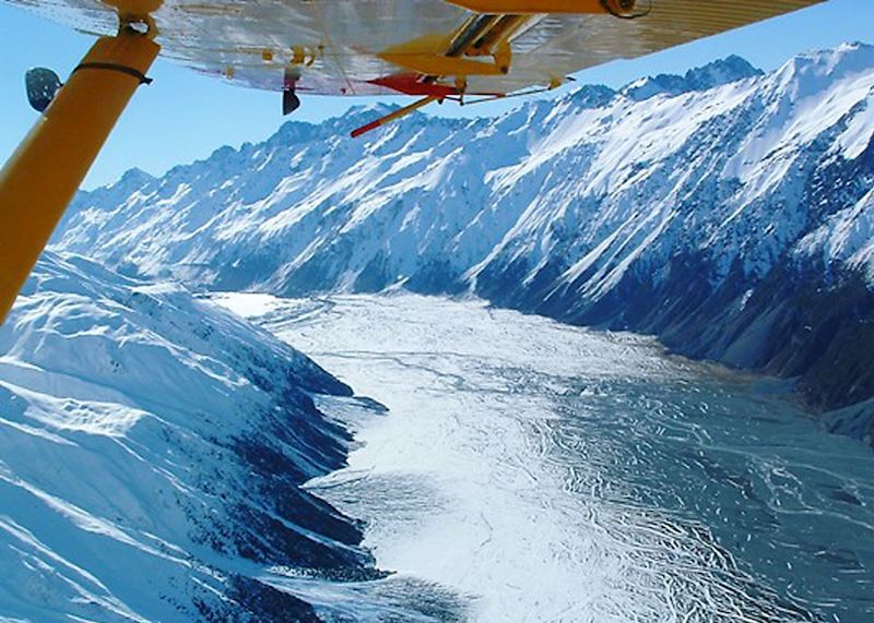 Scenic flight over Mount Cook National Park, New Zealand