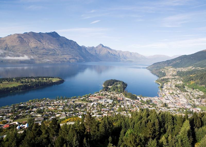 Queenstown and Lake Wakatipu, New Zealand