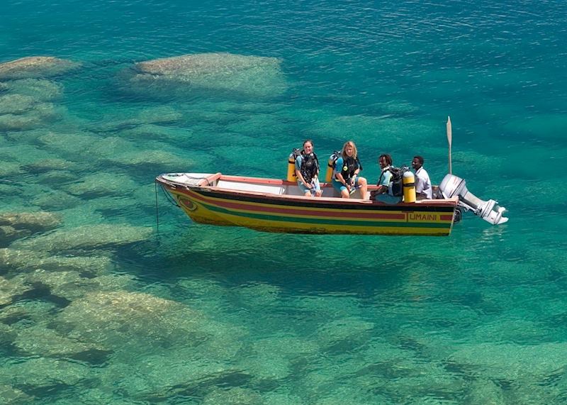 Scuba diving at Kaya Mawa