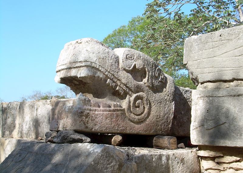 Serpent's head, Chichen Itza