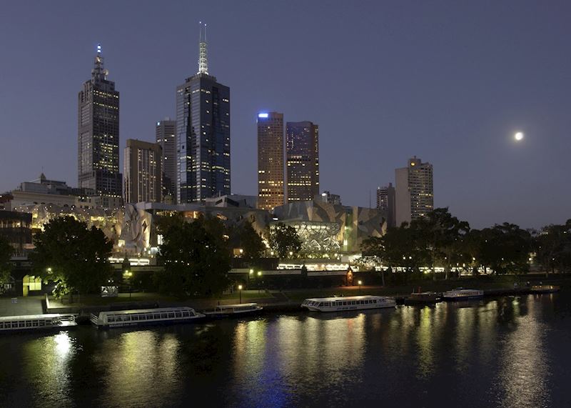 Yarra River at night