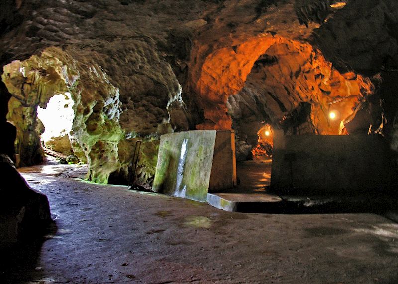 Vieng Xai Caves