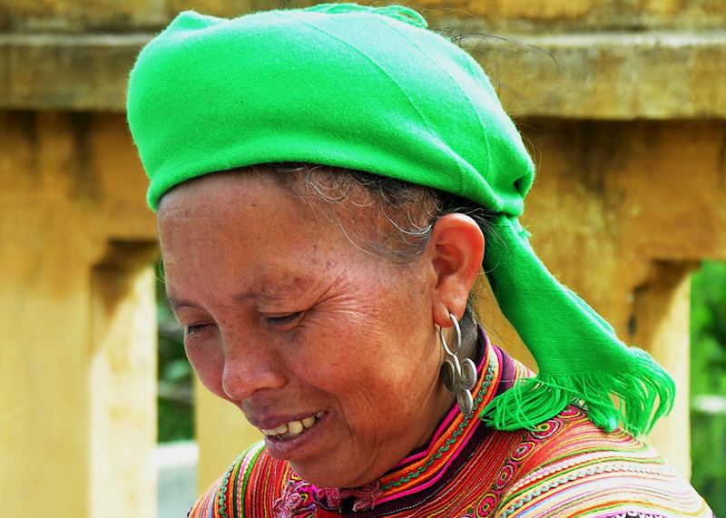 Flower Hmong woman at market, Mai Chau