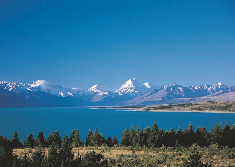 Mount Cook and Lake Pukaki, New Zealand