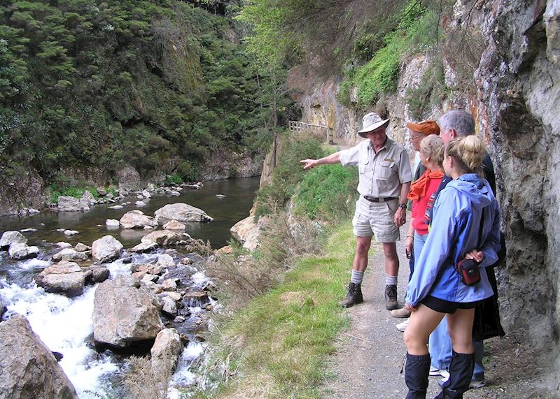 Kiwi Dundee at the Karangahake Gorge, Coromandel Peninsula