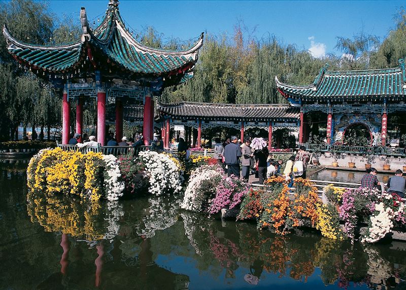 Lake and architecture, Kunming