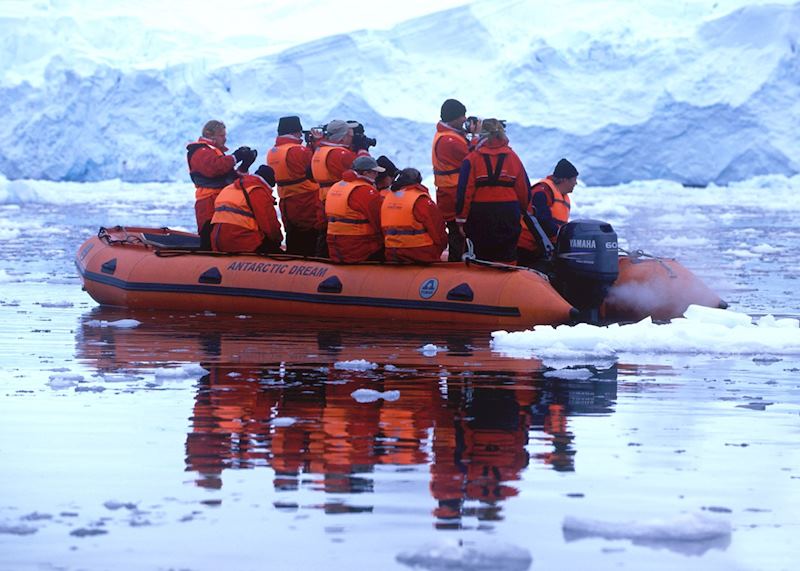Exploring the coastline by Zodiac