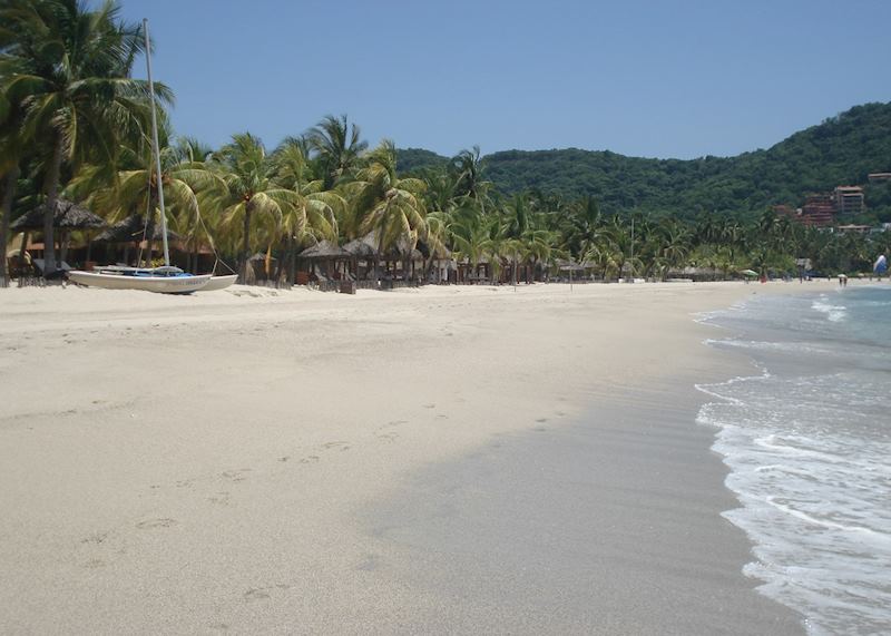 Playa Ropa, Zihuatanejo, Mexico