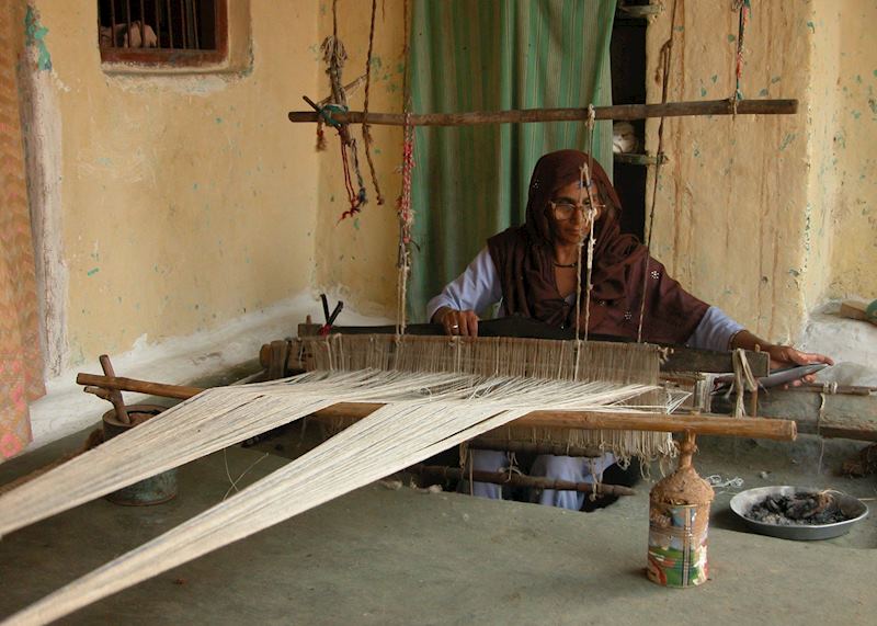 Durries being woven at Garli, Pragpur