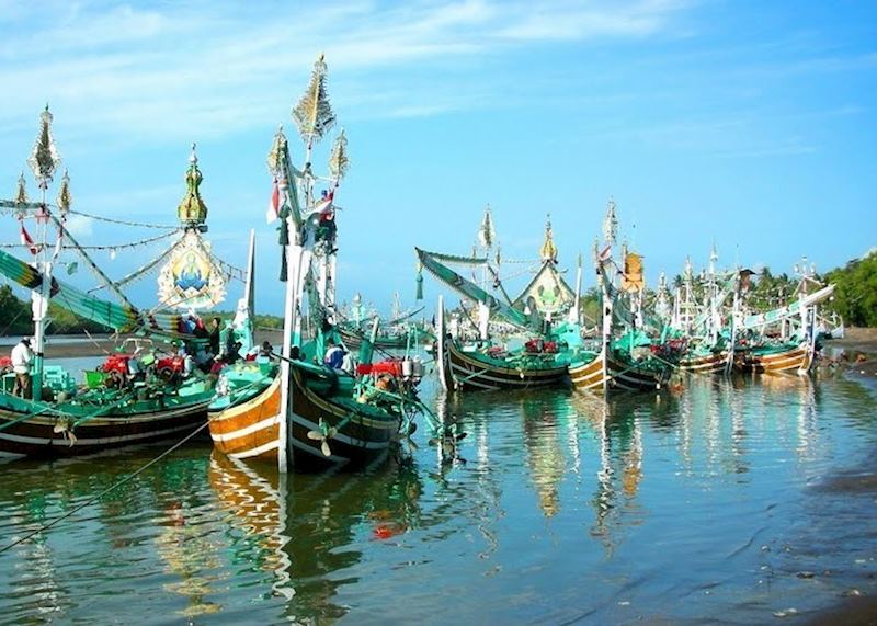 Boats around Perancak near Medewi, Indonesia