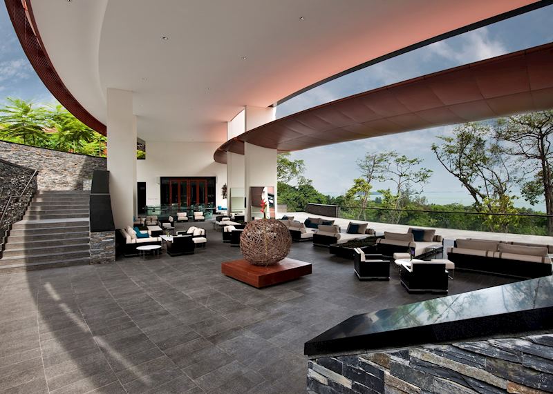 Bobs bar and terrace at Capella