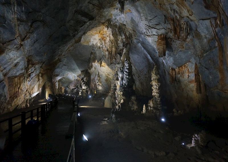 Paradise Cave