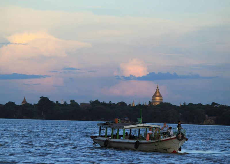 Sunset cruise on the Ayeyarwady, Bagan, Myanmar