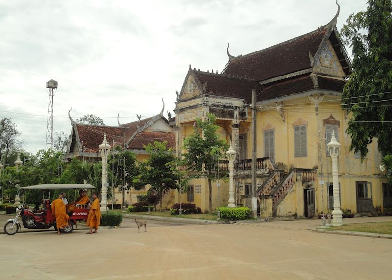 Temple grounds, Battambang
