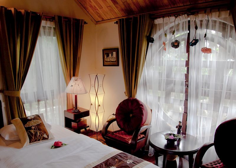 Moon Garden House, Ky Son