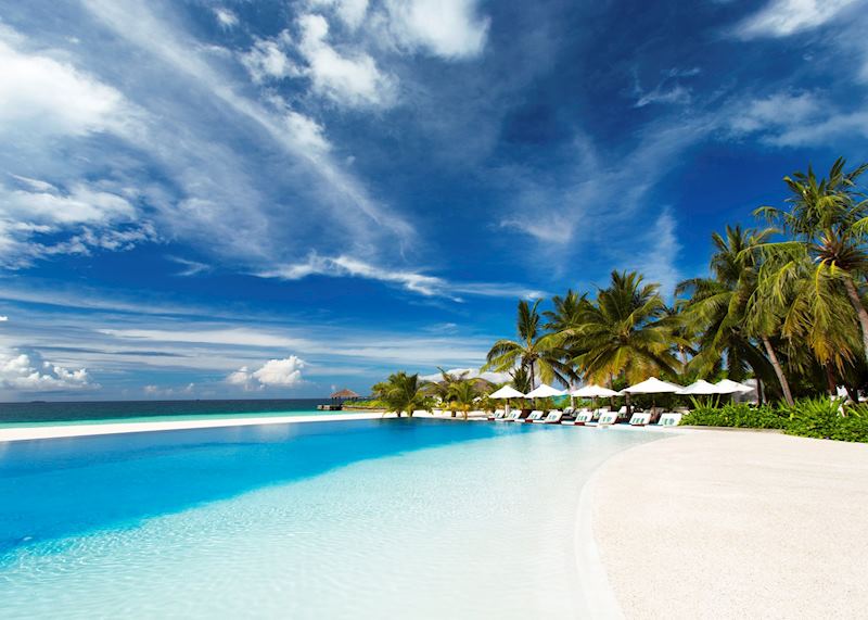 Infinity Pool, Velassaru Island, Maldive Island