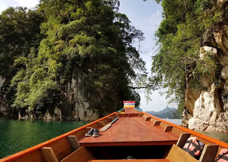 Cruising around 'Little Guilin' in Cheow Larn Lake