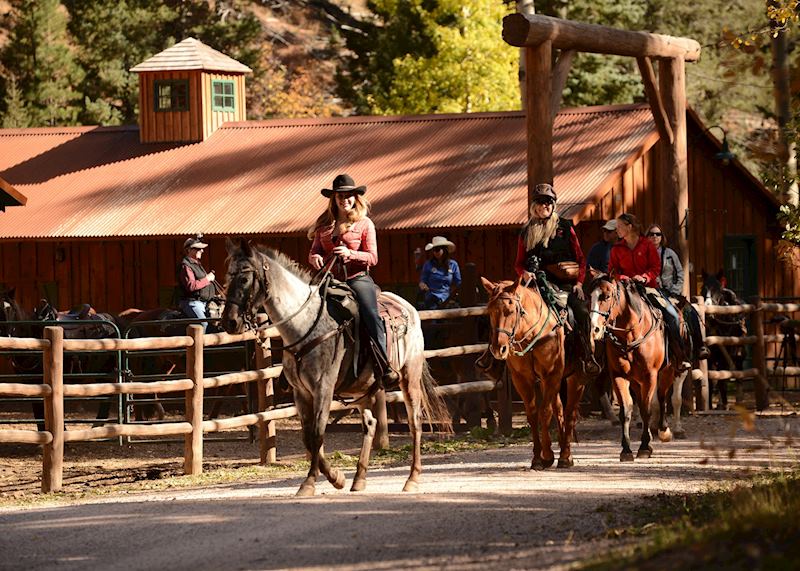 Emerald Valley Ranch - Horseback Riding