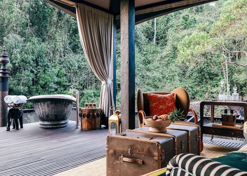Tent living area, Shinta Mani Wild