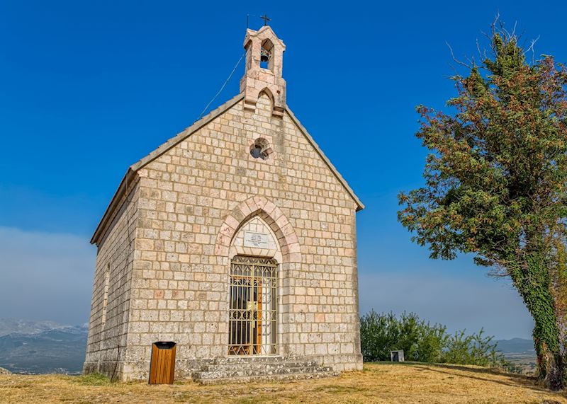 Stone church, Sinj