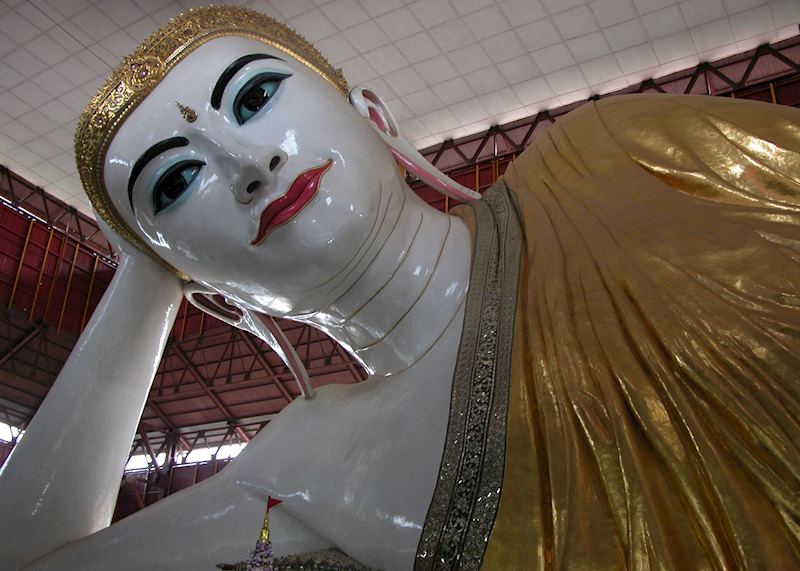 Reclining Buddha at Chaukhtatgyi Paya, Yangon