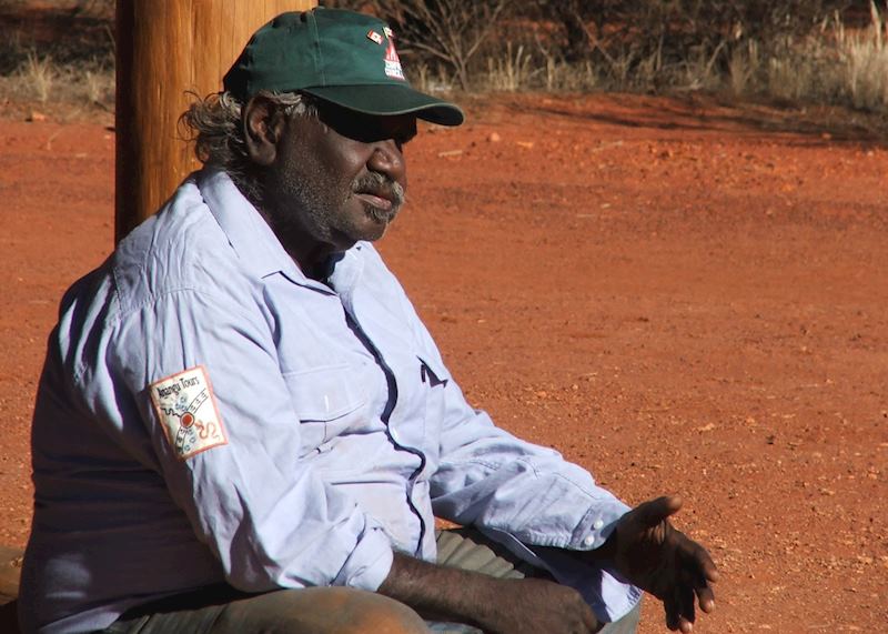 Aboriginal guide, Anangu Tours, Central Australia