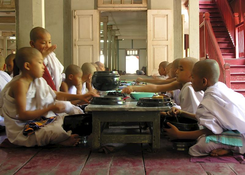 Novices enjoying lunch, Amarapura